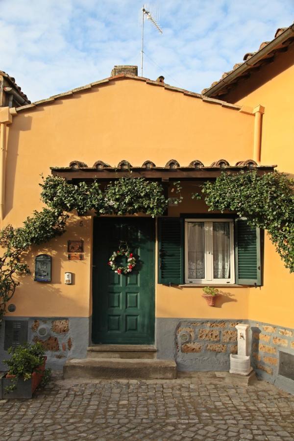 Casa Vacanze Nives ทุสคาเนีย ภายนอก รูปภาพ