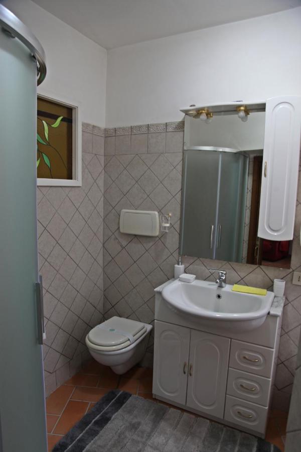 Casa Vacanze Nives ทุสคาเนีย ภายนอก รูปภาพ